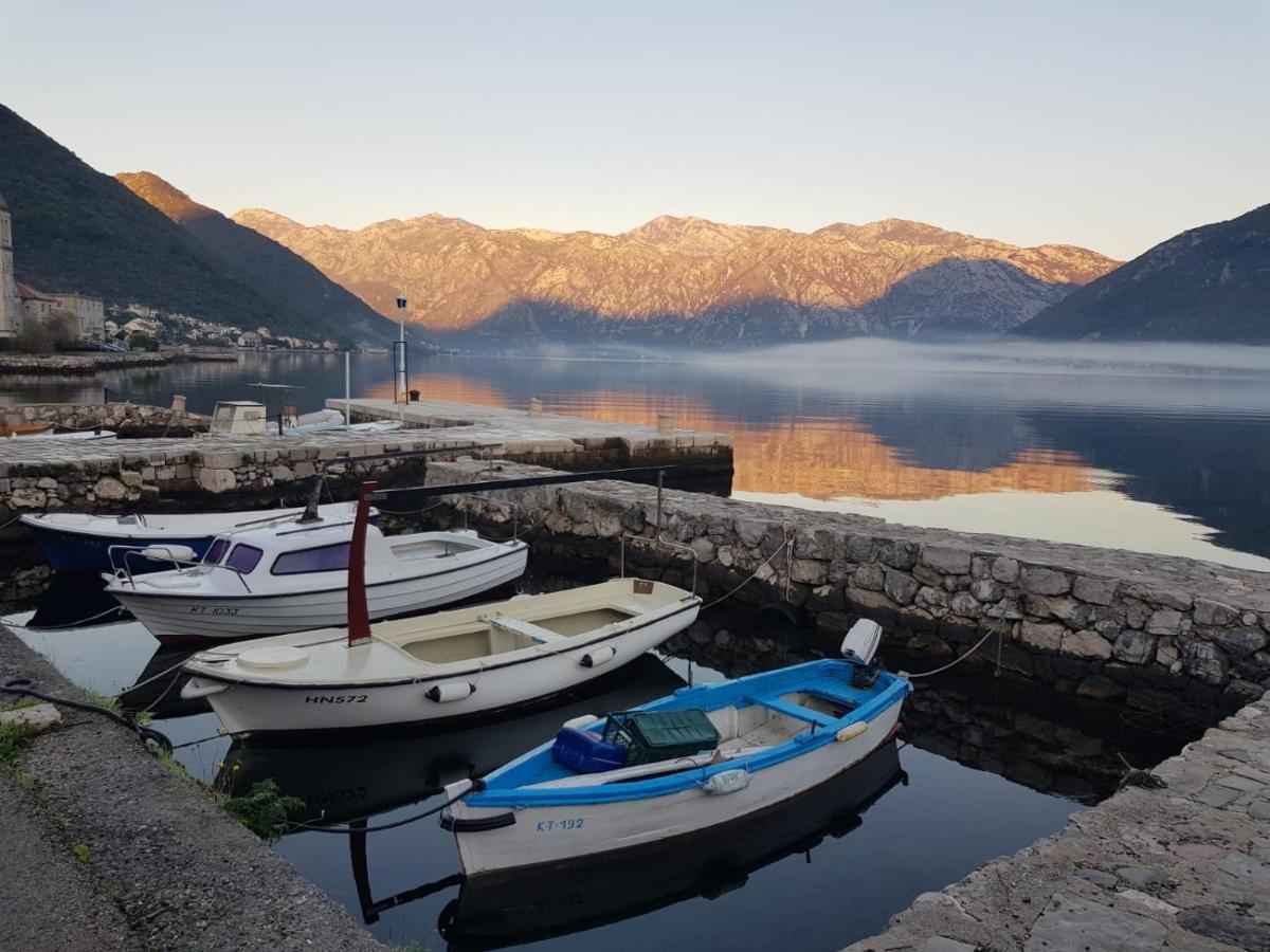 Appartamento Vila Djuro Mikijelj Donji Stoliv Esterno foto