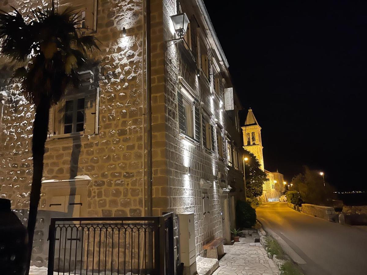 Vila Djuro Mikijelj Donji Stoliv Esterno foto