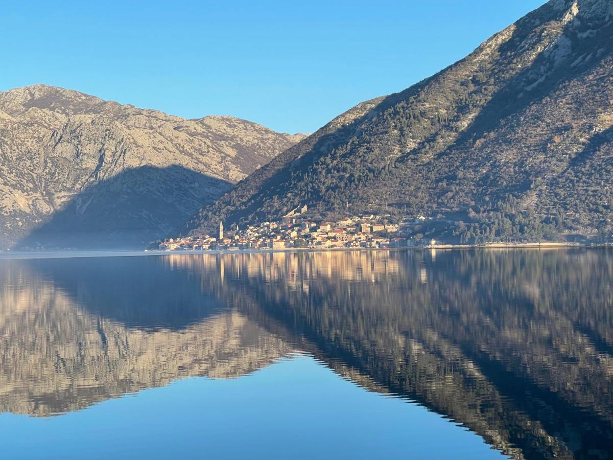 Vila Djuro Mikijelj Donji Stoliv Esterno foto