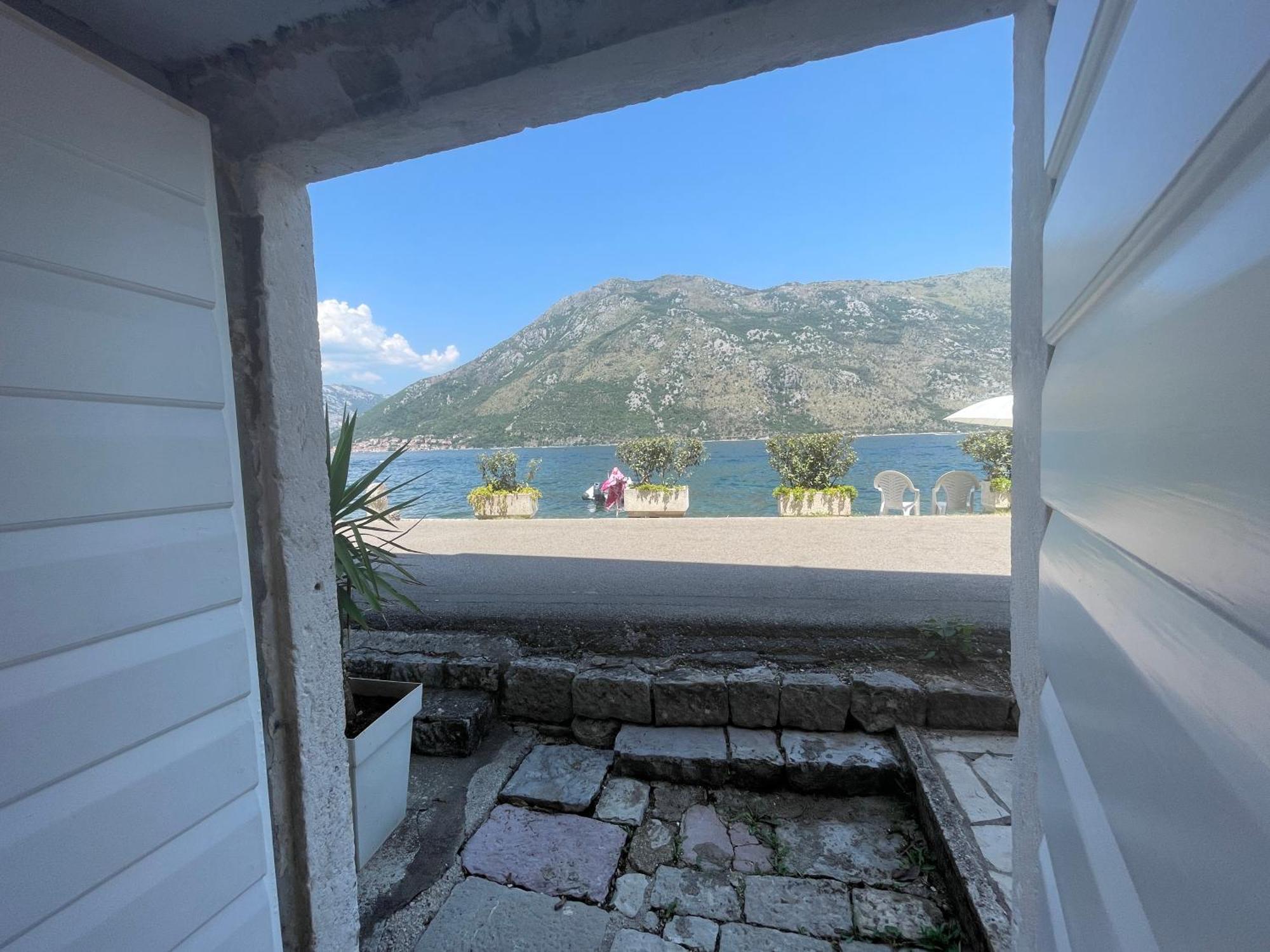 Vila Djuro Mikijelj Donji Stoliv Esterno foto